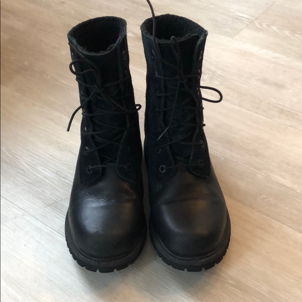 **SOLD** Timberland Earthkeepers winter boot